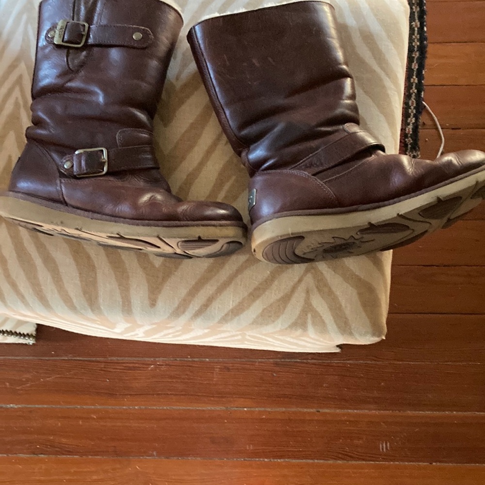 Uggs leather 7